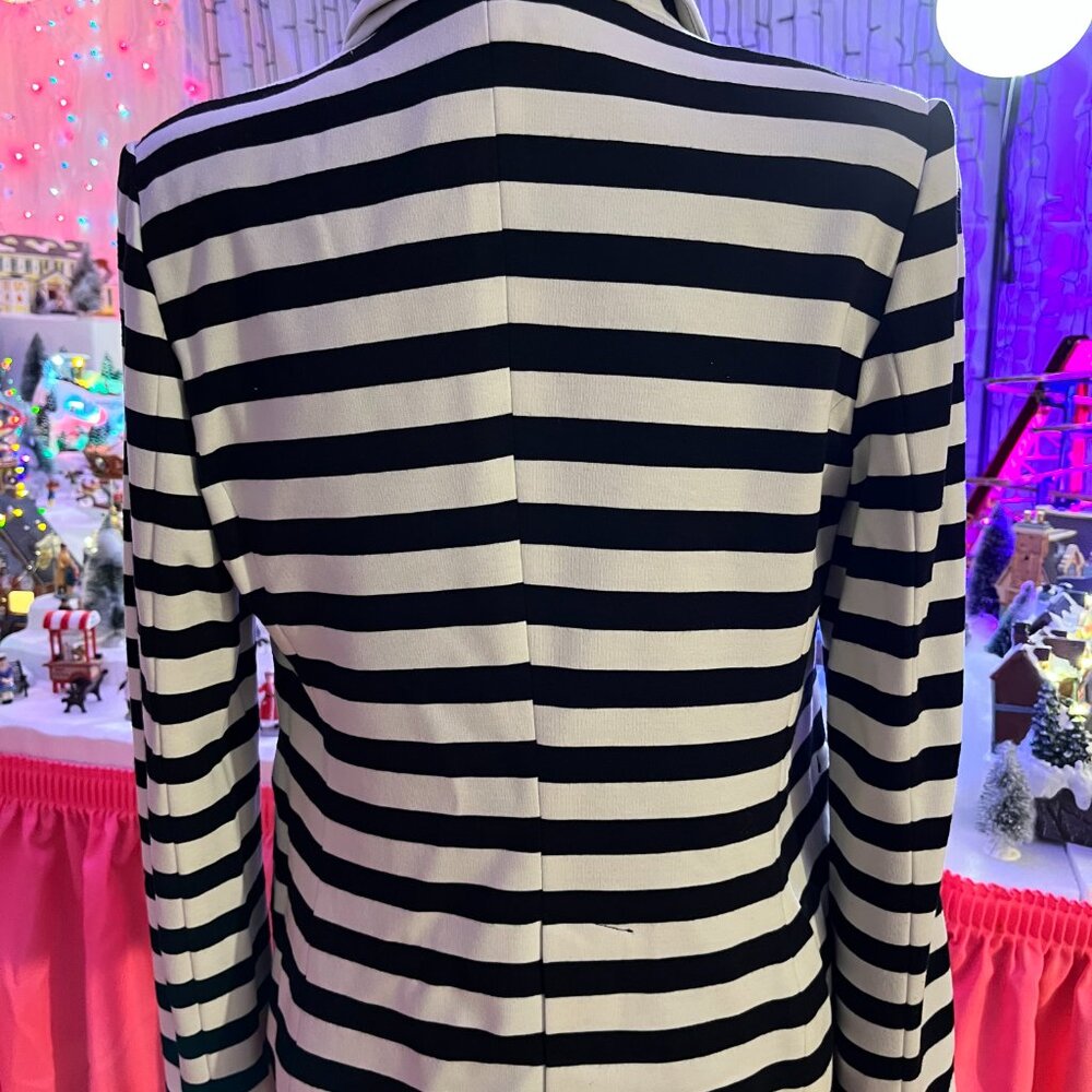 BNCU Black and White Horizontal Stripe Jacket Size M - Picture 3 of 3